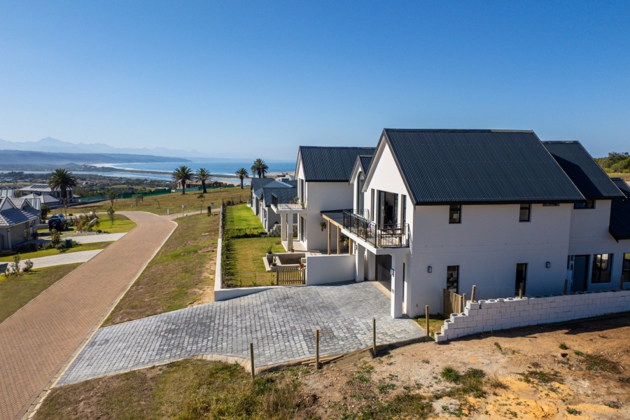 4 Bedroom Property for Sale in Baron View Western Cape